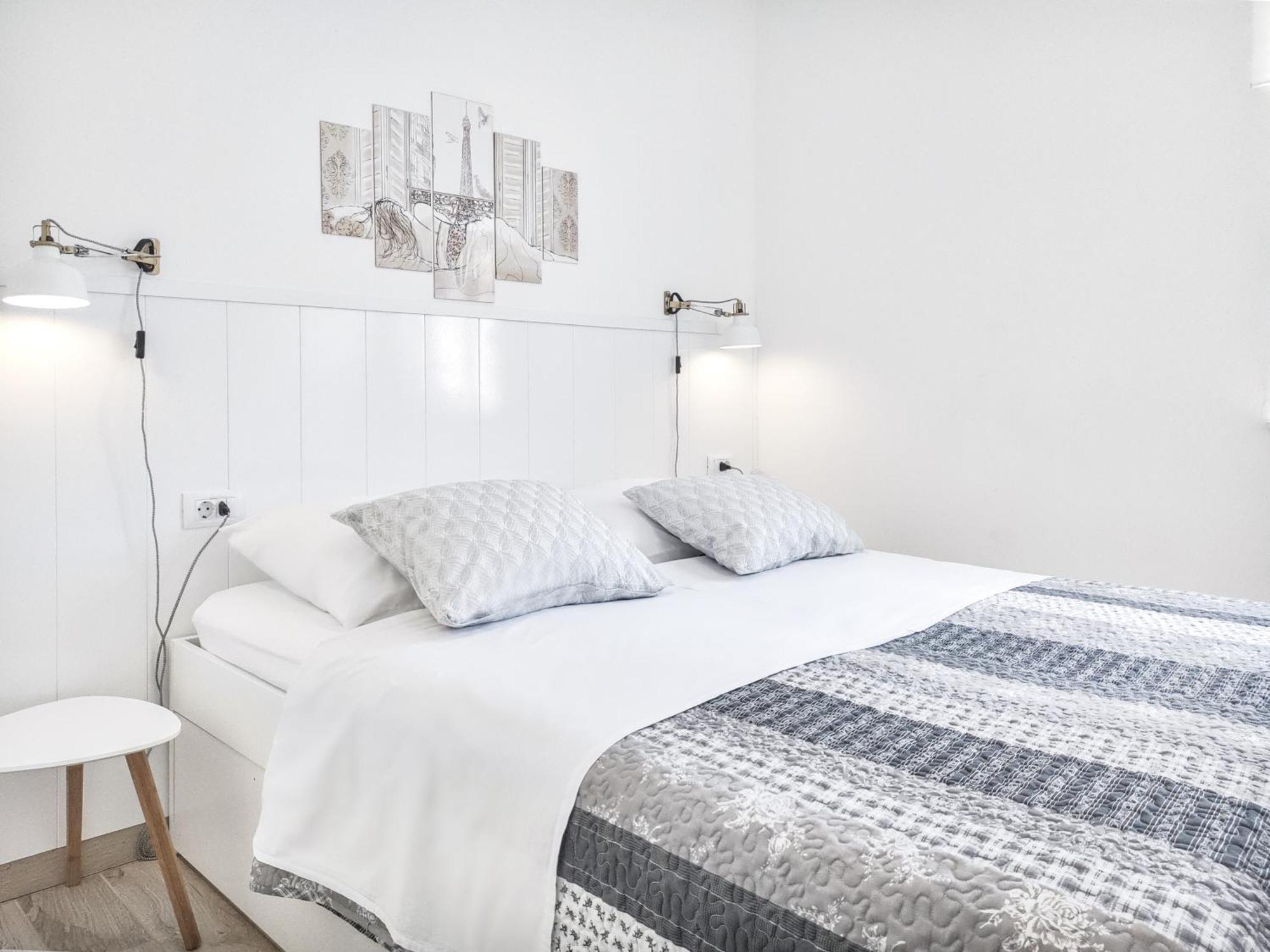 ספליט Apartment With Terrace And Free Parking - Beach Nearby מראה חיצוני תמונה