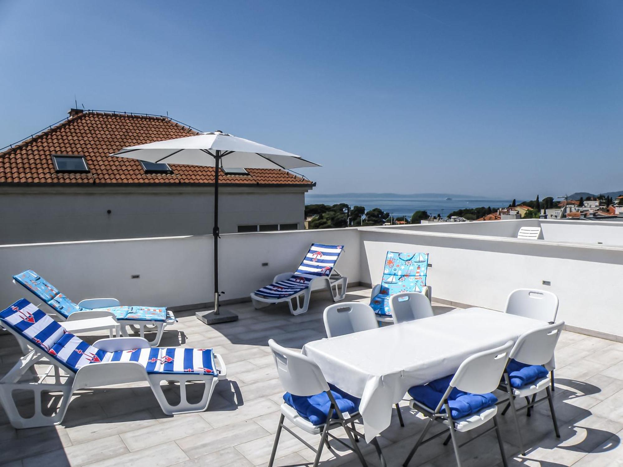 ספליט Apartment With Terrace And Free Parking - Beach Nearby מראה חיצוני תמונה
